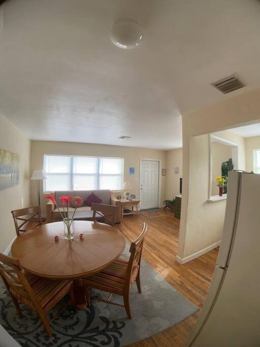 Private One-Bedroom 6 -Directly Across From Beach St. Pete Beach Exterior photo